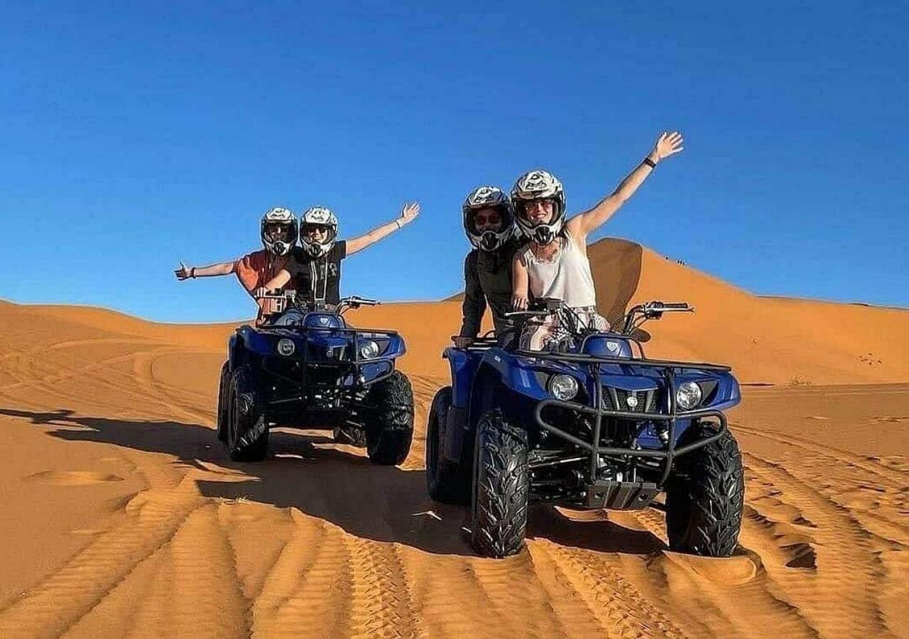 ホテル Sahara Luxury Camp メルズーガ エクステリア 写真