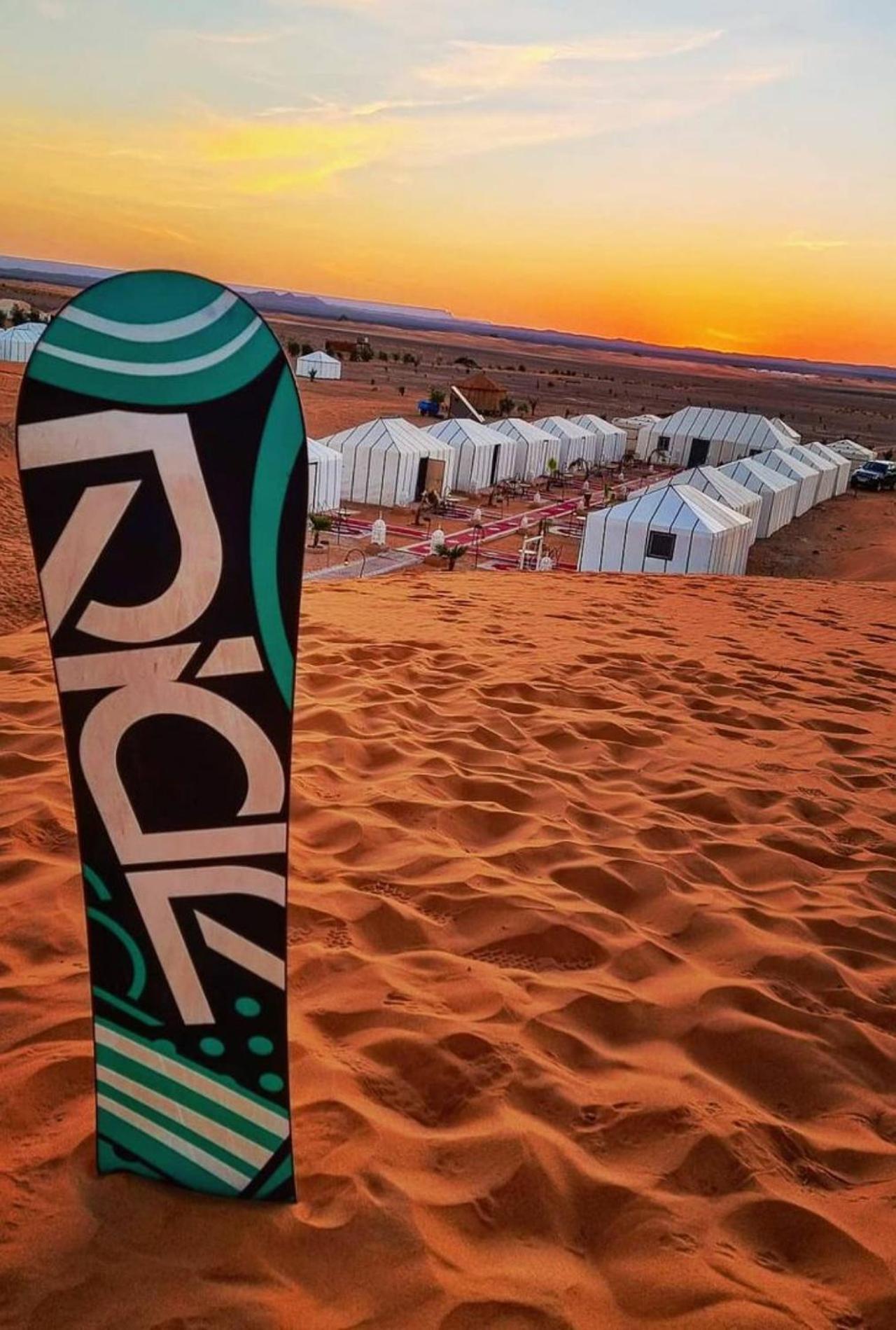 ホテル Sahara Luxury Camp メルズーガ エクステリア 写真